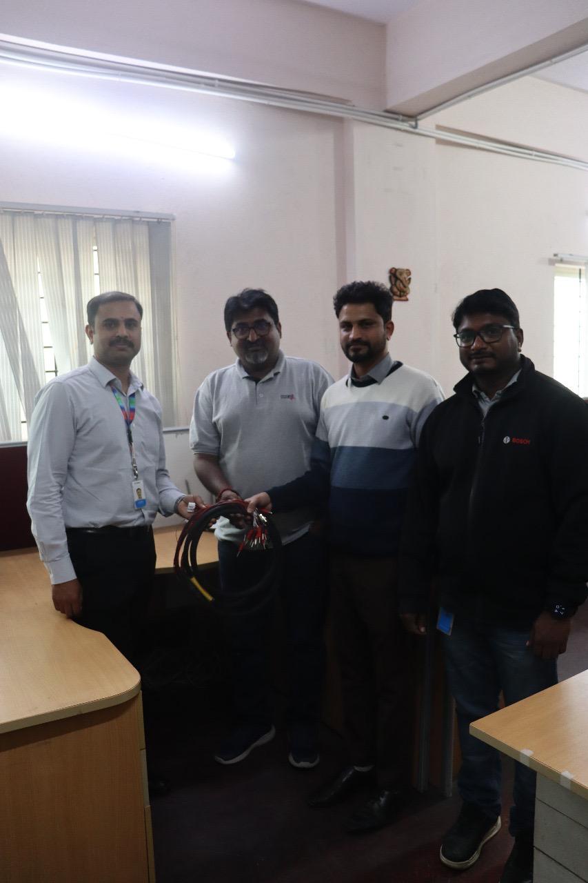 Client inspection of adaptor box